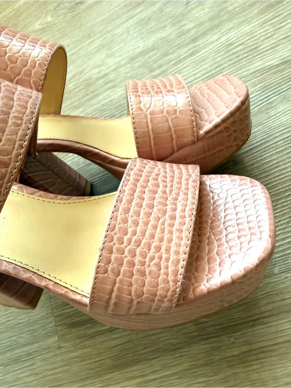 Urban Outfitters Pink Rachel Croc Strappy Platform Heel Shoes Size 6